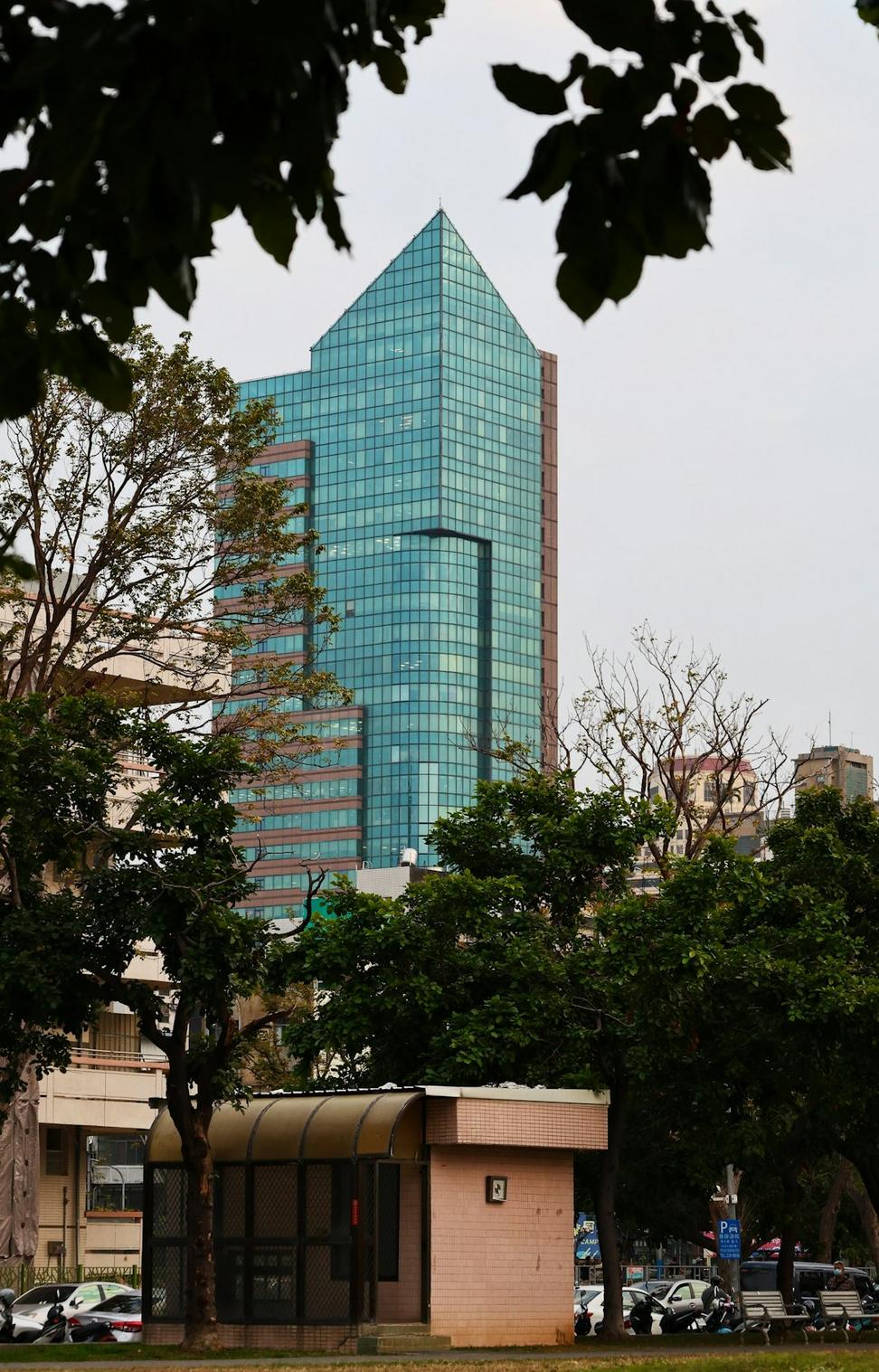 Net-Zero Office Tower